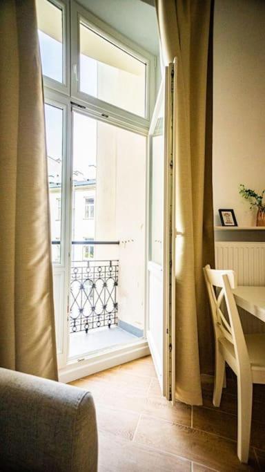 Lovely Apartment In Warsaw Ngoại thất bức ảnh